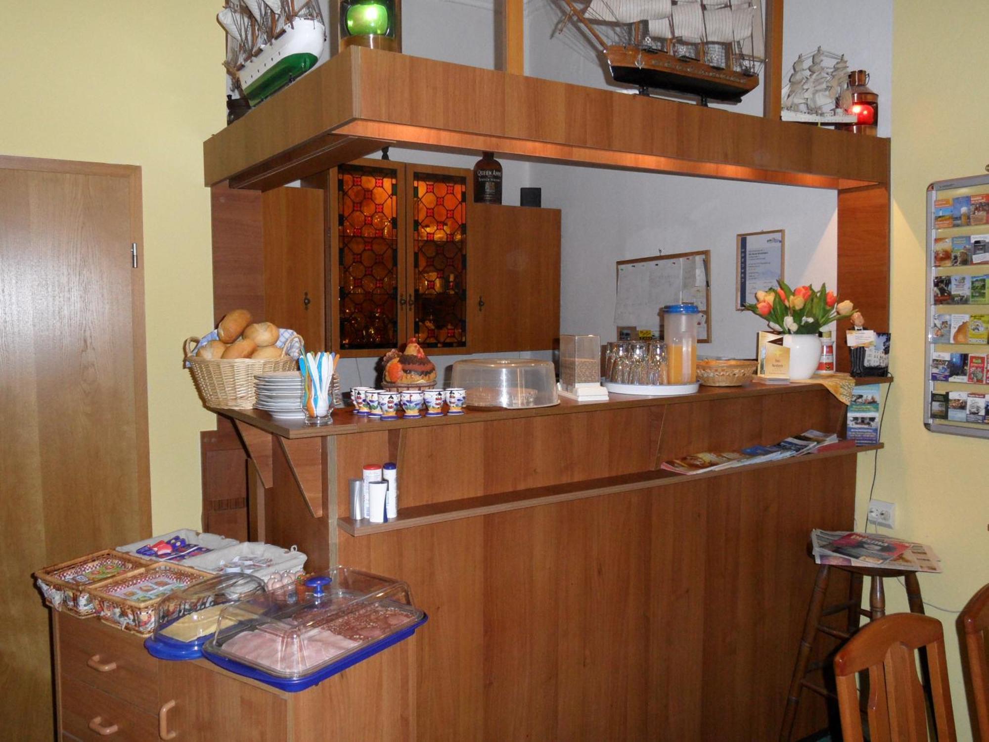 Haus Nordstern Warnemünde Gasthof 3*